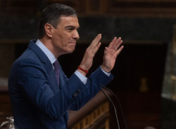 S&aacute;nchez entregado  a Bildu anuncia su predisposici&oacute;n a prorrogar ayudas anticrisis que caducan este a&ntilde;o