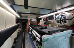 Sanchez enviar&aacute; ambulancias de segunda mano a Ucrania para no molestar a Putin, cuando Ucrania quiere armas para defenderse