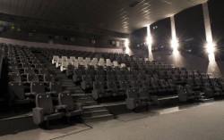  Sanchez invita a los mayores de 65 a&ntilde;os al cine, estamos en elecciones
