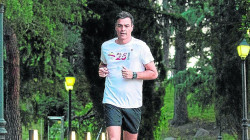 Sánchez no tiene miedo de que le echen, sino de que se ejerza una acción judicial contra él cuando no tenga el bastón de mando.   Por Carlos Magdalena