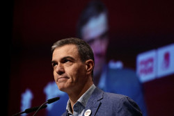 S&aacute;nchez pide la dimisi&oacute;n de Ayuso, su bestia negra, para seguir de presidente