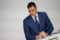 S&aacute;nchez presionado por EEUU  enviara testimonialmente un  oficial de enlace a la misi&oacute;n de EEUU en el mar Rojo