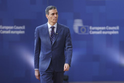 S&aacute;nchez reitera su respaldo a Zapatero y desvela que ha estado en contacto con &eacute;l desde su imputaci&oacute;n