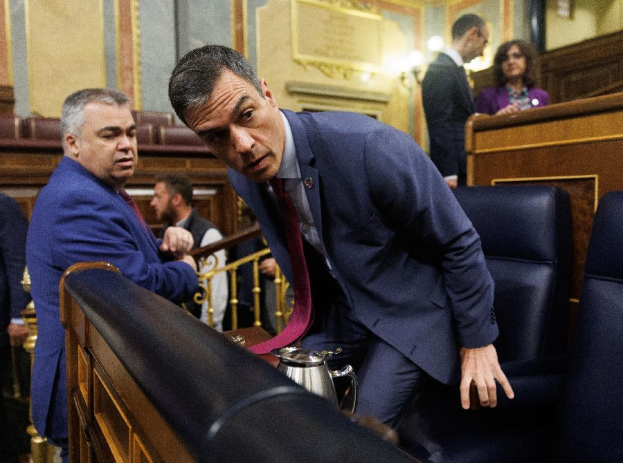 Sánchez responderá este miércoles en el Congreso a preguntas de los grupos parlamentarios cuando lo único que tiene que hacer es fijar fecha de elecciones generales