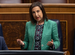 S&aacute;nchez, se queda solo, no puede enviar a la Marina al Mar rojo porque lo impiden sus socios independentista y ultra izquierda 