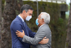 S&aacute;nchez y Costa arrancan solos la Cumbre Hispano-Portuguesa 