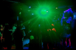 Sanción de 42.000 euros a la discoteca Sümmum de Santander por permitir el acceso a menores