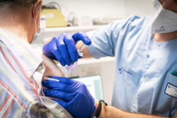  Sanidad pide a la poblaci&oacute;n que se vacune de la gripe, ya que la coinfecci&oacute;n se multiplica el riesgo de muerte