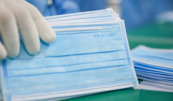  Sanidad reparte este fin de semana 1,6 millones de mascarillas entre las comunidades aut&oacute;nomas