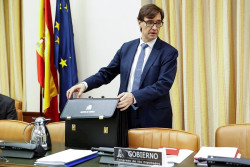  Sanidad valorar&aacute; ma&ntilde;ana con las CCAA hacer obligatorias las mascarillas en espacios p&uacute;blicos