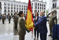 Santander conmemora el Dos de Mayo con la ofrenda floral a la estatua de Pedro Velarde