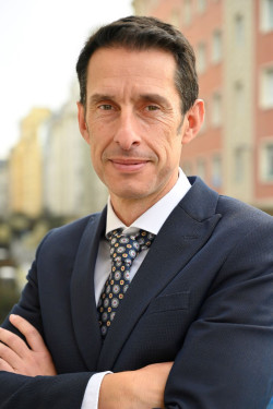 Santander movilizará en 2025 4,3 millones para "favorecer" la seguridad ciudadana y la atención a emergencias