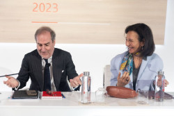 Santander votará este viernes en su junta de accionistas reelegir a Botín y Grisi como consejeros