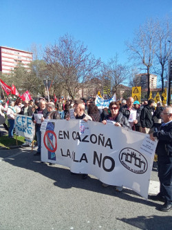 Se manifiestan en Cazoña para protestar contra la implementación de la OLA en la zona