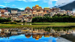 SHANGRI-LA. Por Francisco Glez-Riancho Colongues