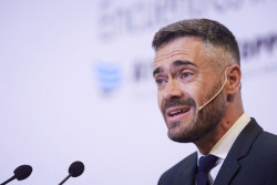 Sicilia (PSOE): Espa&ntilde;a no puede quedar "impasible" y debe aportar "armas defensivas y ofensivas" a Ucrania