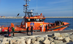 Sigue la avalancha de inmigrantes a las Islas Canarias 