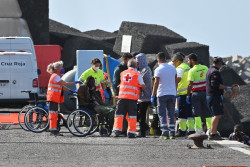 Sigue la invasi&oacute;n de inmigrantes en Canarias  