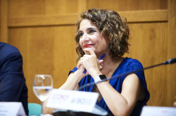Sigue la pasarela veraniega de la UIMP,  ésta semana llega la ministra, María Jesús Montero