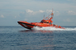Siguen llegando cayucos por oleadas gracias al gran entendimiento entre el Rey Moro y Sanchez, los &uacute;ltimos 246 a aguas canarias