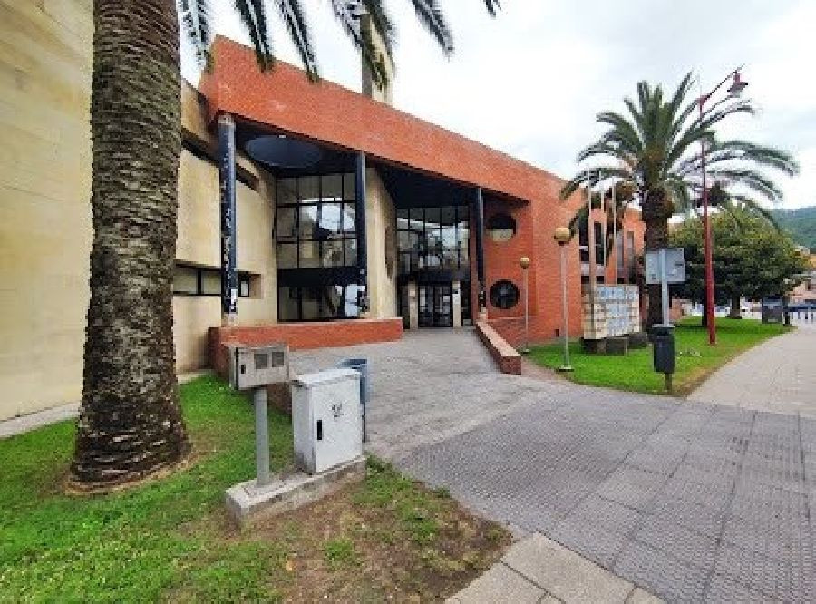  Sindicato M&eacute;dico cifra en cerca del 70% el seguimiento de la huelga en Cantabria y Gobierno en un m&aacute;ximo del 22,5%