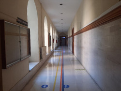 Solicitan siete años a un hostelero por agredir a tres hombres con un bate de béisbol y un cuchillo