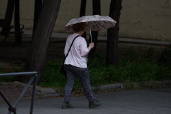 Suben las temperaturas m&aacute;ximas este domingo en casi toda la Pen&iacute;nsula, con Sevilla y C&oacute;rdoba en nivel rojo por 120 l/m2