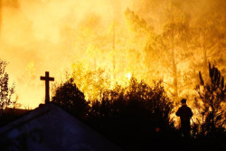 Sucesos-15 incendios est&aacute;n en situaci&oacute;n 2 y preocupan los de Le&oacute;n, Zamora y Lugo con situaci&oacute;n clim&aacute;tica menos favorable