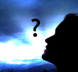 Suposiciones, palabrería, claque y olvidos