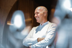 Sylvain Dolla, CEO de Tissot: "Fabricamos relojes que perduran, no una mercancía para dos años y los cambias"