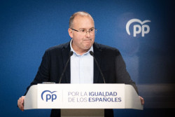 Tellado niega que G&eacute;nova haya "orquestado" un posible adelanto electoral en comunidades del PP