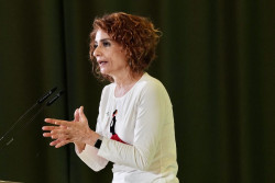 Todas las asociaciones de jueces y fiscales exigen respeto a Montero tras tildar la sentencia de Alves de verg&uuml;enza