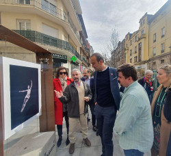 Torrelavega inaugura una exposición de fotografías del Concurso Internacional de Ballet