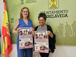 Torrelavega muestra desde hoy un centenar de muñecas vestidas con trajes regionales de todo el país