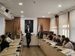 Torrelavega recibe a estudiantes de Granada que participan en la Muestra de Teatro Escolar `Bla, bla, bla`