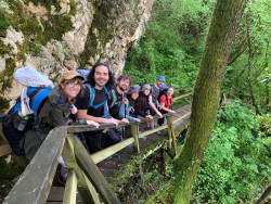 Trueba & Trueba lleva a los albergues una obra teatral sobre "la esencia" del Camino Lebaniego