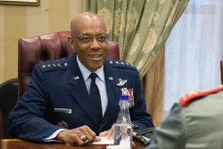 Trump destituye al jefe del Estado Mayor Conjunto de Estados Unidos y propone a Dan "Razin" Caine para el puesto