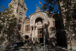 TSJC ve "vicios de inconstitucionalidad" en la nueva normativa que hace imposible aplicar el 25% del castellano