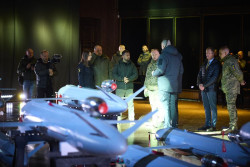 Ucrania inicia la producción en serie de un dron-misil que puede llegar a 700 kilómetros de distancia