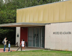 UGT y CSIF convocar&aacute;n movilizaciones en el Museo de Altamira para evitar que se quede sin gu&iacute;as a partir de noviembre