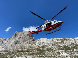 Un escalador cae 15 metros al romperse una cuerda mientras realizaba rapel en Picos de Europa