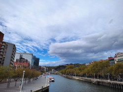 Un frente dejar&aacute; nubosidad en la mayor parte de la Pen&iacute;nsula este domingo con un ligero descenso de las temperaturas