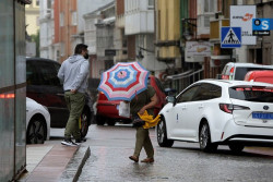 Un frente recorrer&aacute; el fin de semana el tercio norte y dejar&aacute; chubascos, tormentas y temperaturas m&aacute;s bajas de lo normal