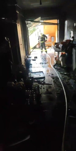 Un incendio calcina la planta baja de una vivienda de Ajo (Bareyo)