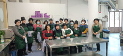 Un total de 18 mujeres se forman en Torrelavega en elaboración de dietas para personas dependientes