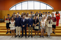 Un total de 30 alumnos cántabros de 2º de Bachillerato reciben los premios de las Olimpiadas Científicas