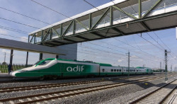 Una ca&iacute;da de los servidores inform&aacute;ticos de Adif paraliza la alta velocidad en Madrid