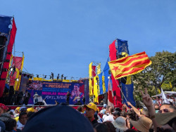 Una delegaci&oacute;n de la CUP y la Esquerra Independentista viaja a Venezuela para apoyar a Maduro