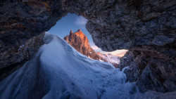 Una imagen de los Picos de Europa gana el concurso nacional de fotograf&iacute;a sobre parques nacionales Fotoparques 2023