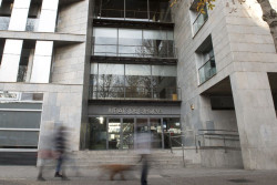 Una jueza de Girona archiva la investigaci&oacute;n a 27 polic&iacute;as por las cargas del 1-O